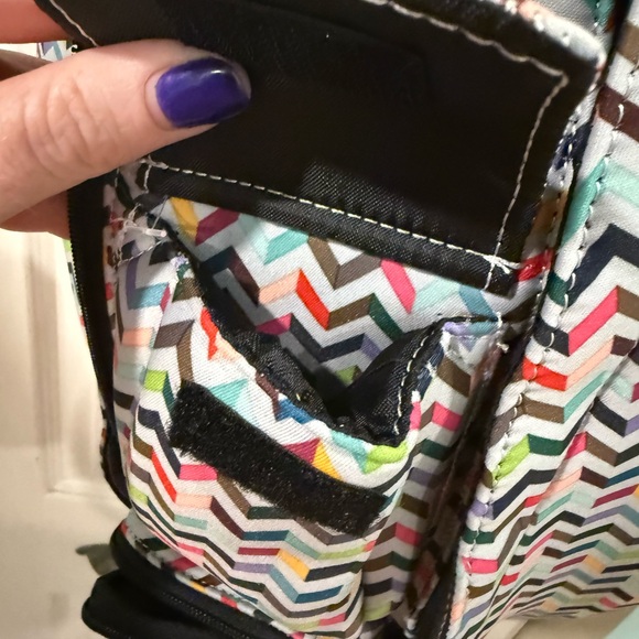 KAVU Colorful Chevron Sling Bag - Picture 5 of 9